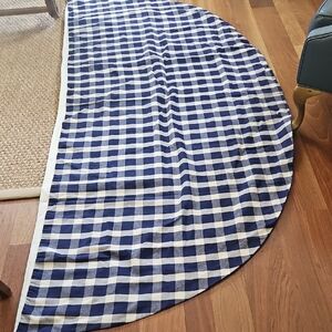 2 Beautiful Completely lined, Very large Waverly material.